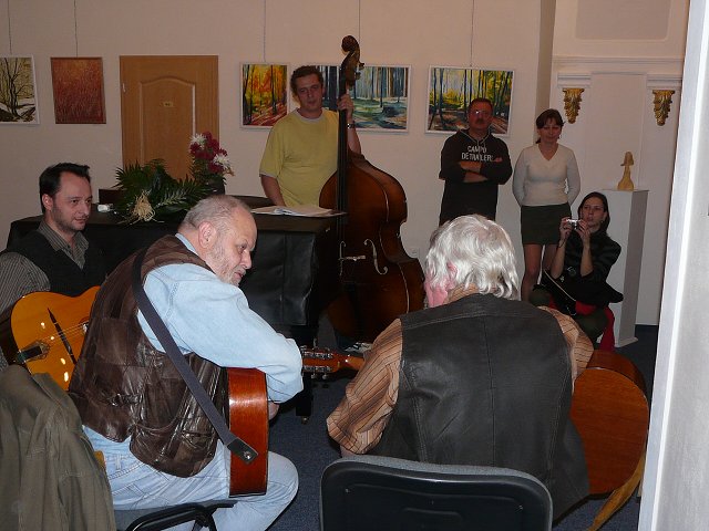 P1030823.jpg