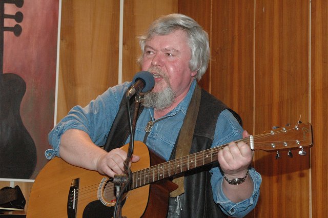 img00004.jpg