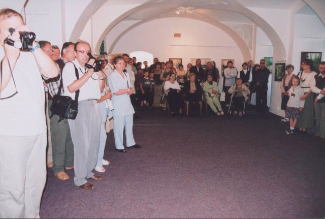 img00004.jpg
